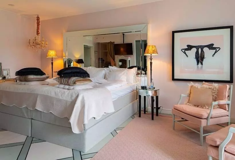 スイート, Bomans Hotell I Trosa