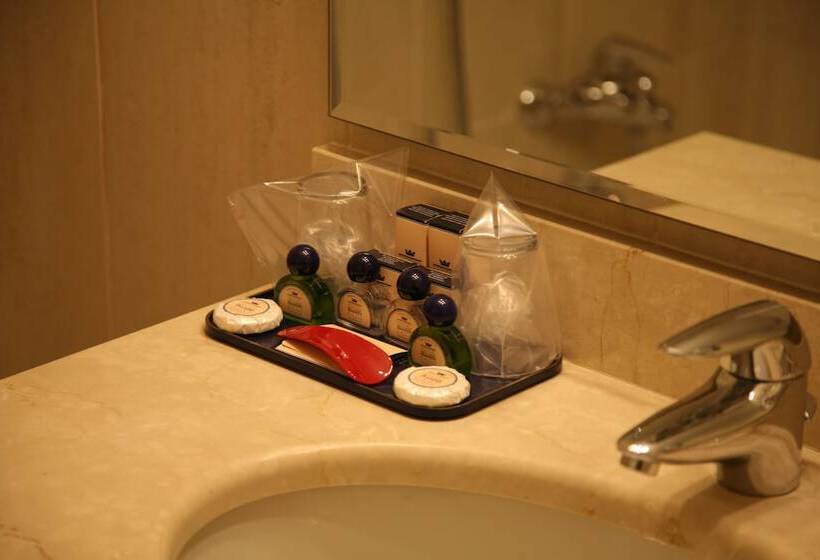 스위트, De La Paix