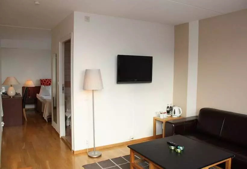 سوییت جونیور, First Hotel Jörgen Kock