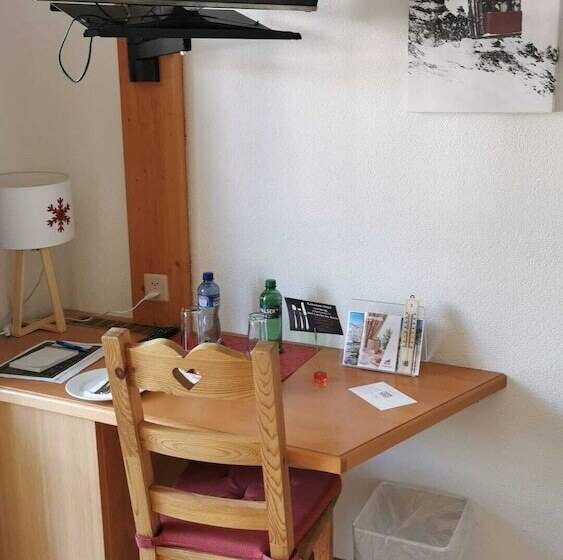 חדר קומפורט יחיד, Grichting Hotel & Serviced Apartments