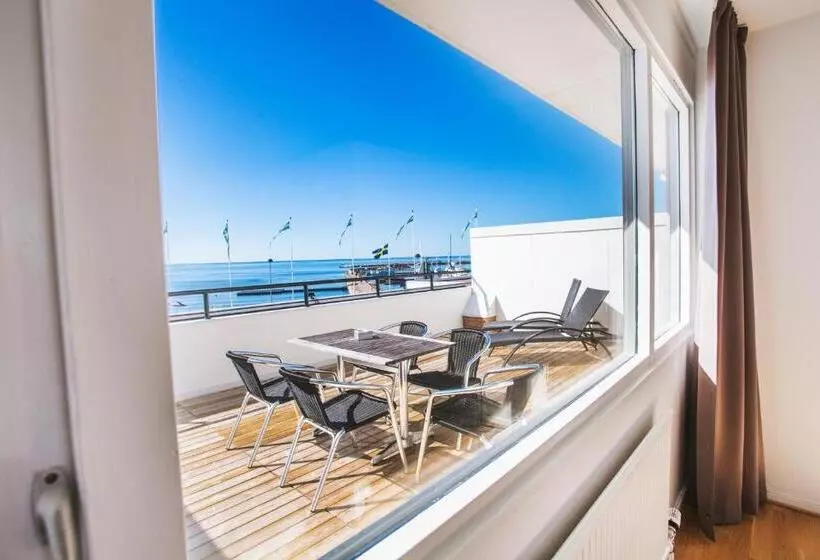 اتاق سوپریور با چشمانداز دریا و بالکن, Strand Hotell Borgholm
