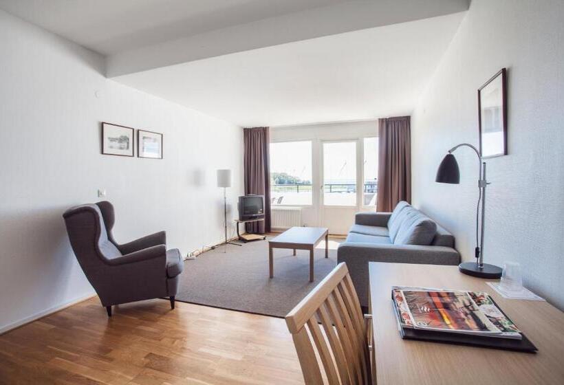 Deniz Manzaralı Balkonlu Superior Oda, Strand Hotell Borgholm