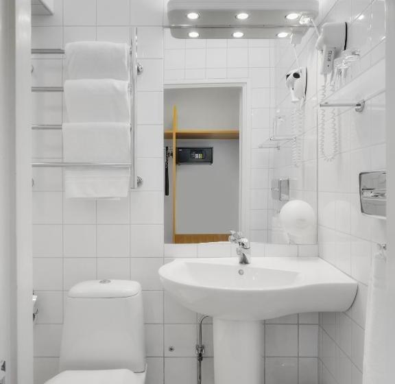 Standart Tek Kişilik Oda, Strand Hotell Borgholm