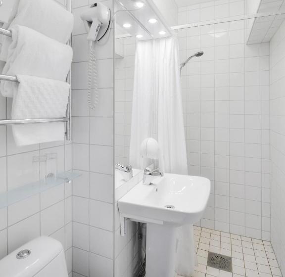 Standart Tek Kişilik Oda, Strand Hotell Borgholm