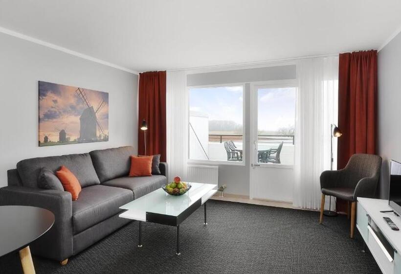 Deniz Manzaralı Balkonlu Superior Oda, Strand Hotell Borgholm