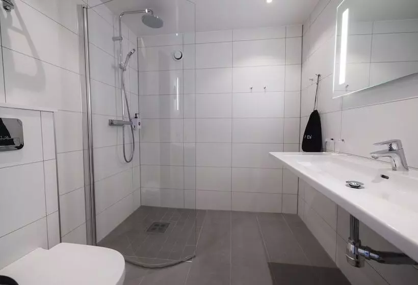 اتاق استاندارد, Quality Hotel Royal Corner