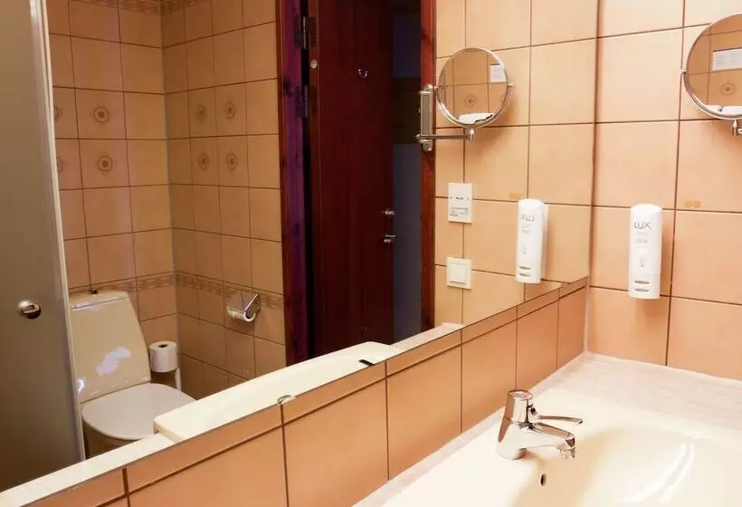 اتاق استاندارد, Quality Hotel Royal Corner