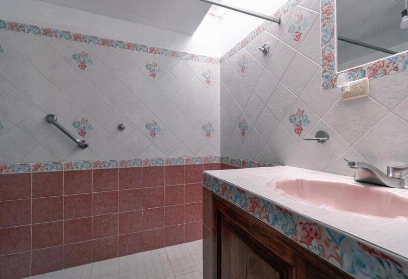 キングサイズベッドのスタンダードルーム, Casa Maricela B&b