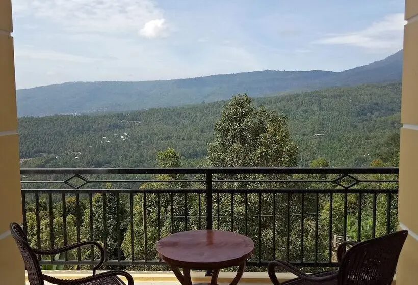 ファミリールーム, Atres Sari Resort