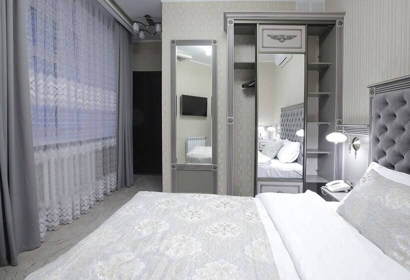 חדר סטנדרט עם מרפסת, Old Town