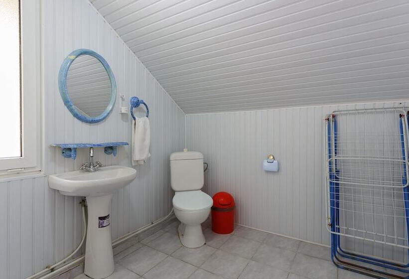 غرفة عائلية, Russky Dom Divny 43°39° Spa