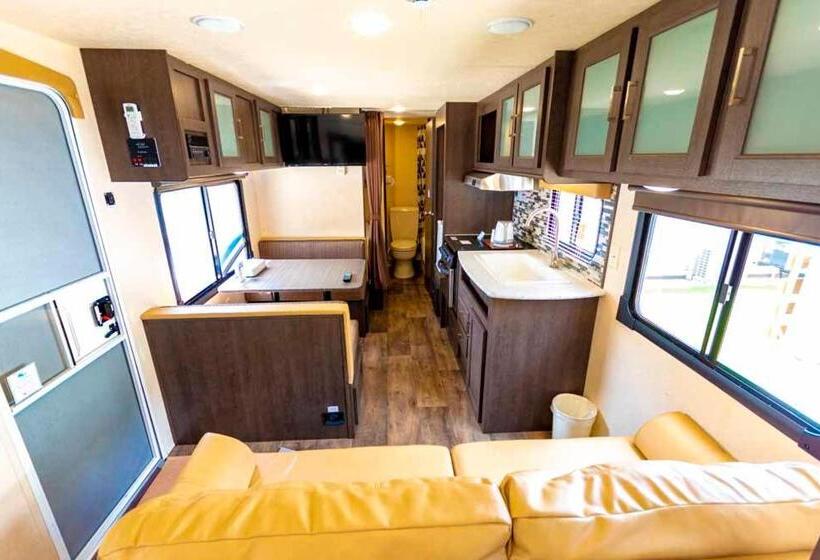 이코노미 룸, Beach Resort Hotel Kalakaua