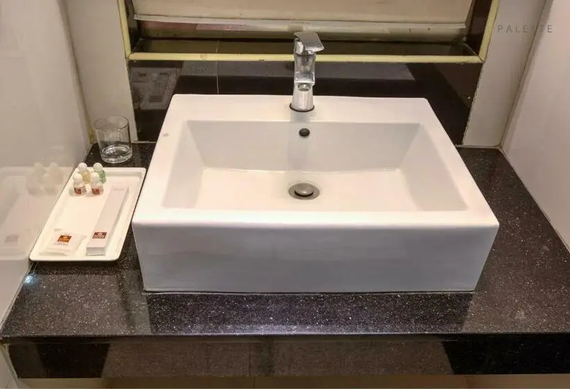 デラックスルーム, Pioneer Grand Palace