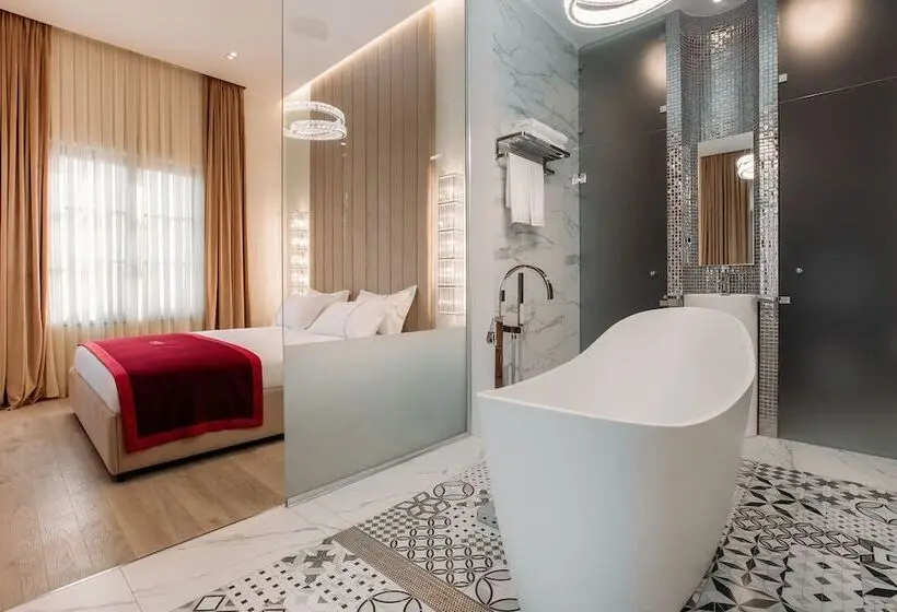 سوئیت پرزیدنت, Leto Boutique Hotel Zugdidi