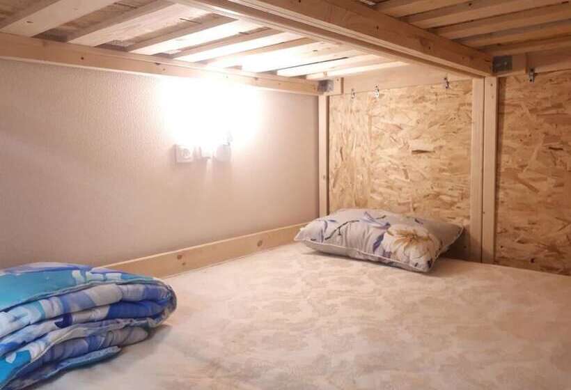 Кровать в Общей Комнате, Hostel Feel Good