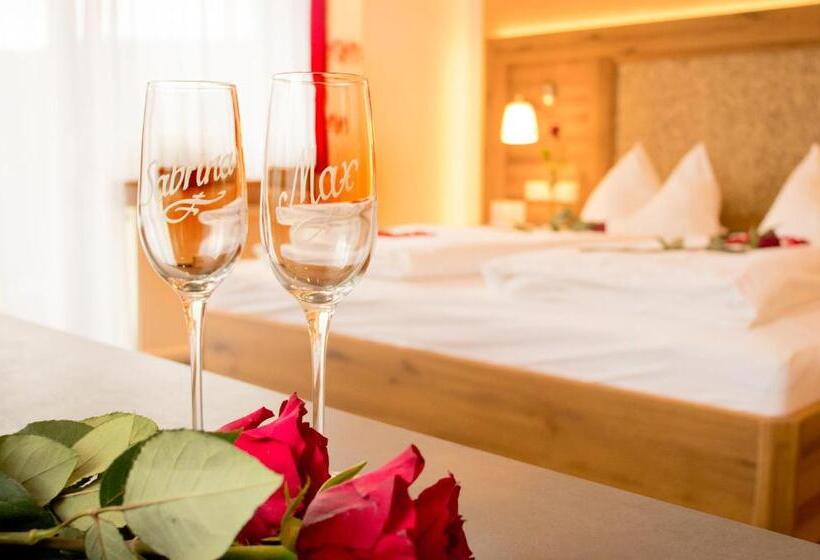 Номер Стандарт с Балконом, Pension Schuasterhof