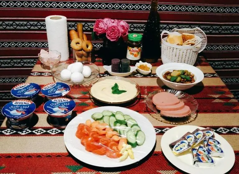 اتاق استاندارد سه نفره, Majido