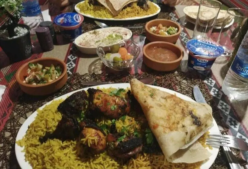 اتاق استاندارد چهار تخته, Majido