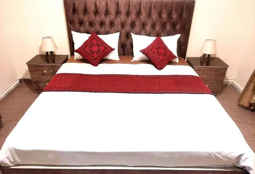 اتاق استاندارد با سرویس بهداشتی مشترک, Majido