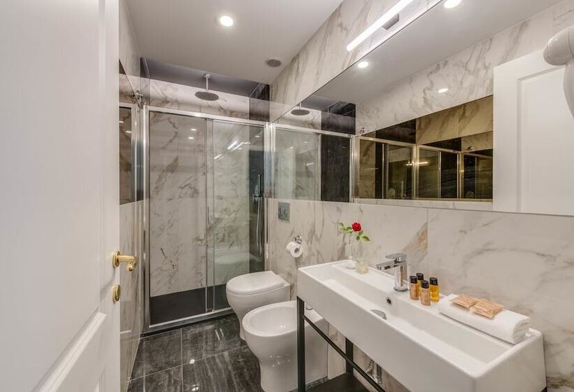 اتاق استاندارد, Adrianus