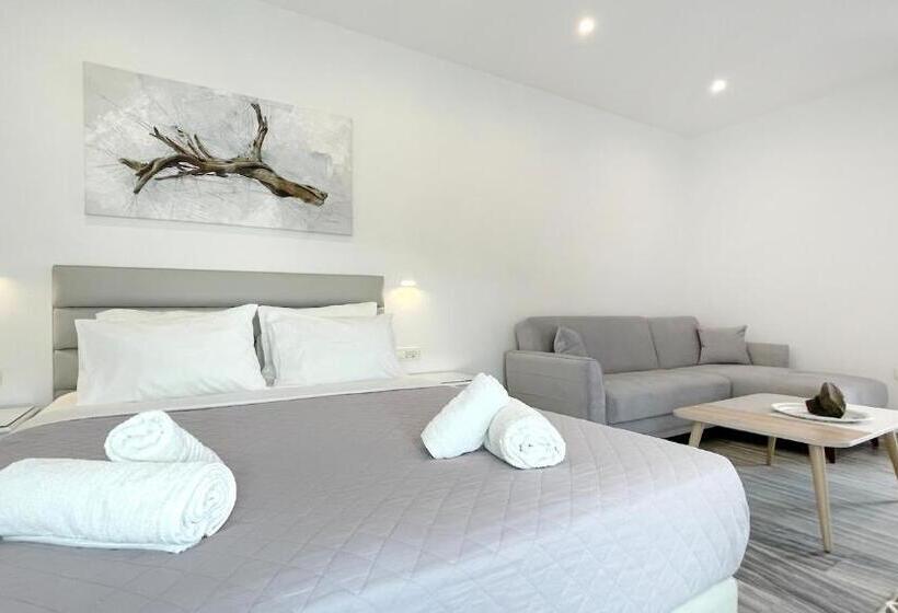 디럭스 룸 킹사이즈 침대, Hermoso Luxury Suites