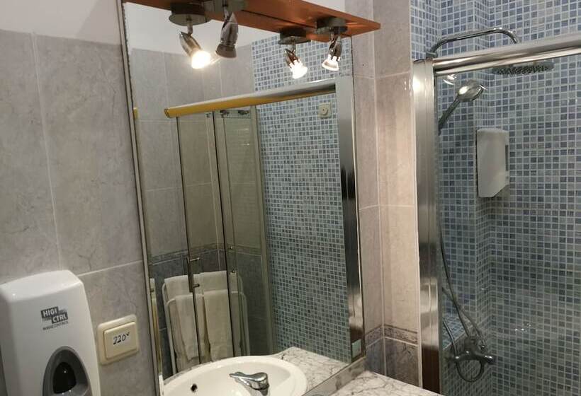 اتاق استاندارد, Mana Guest House