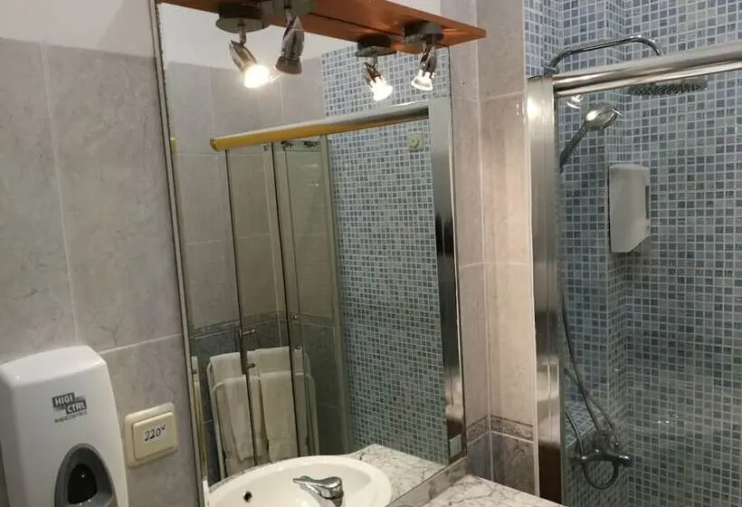 اتاق استاندارد, Mana Guest House