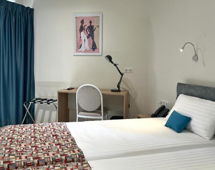 اتاق سوپریور, Al Afifa