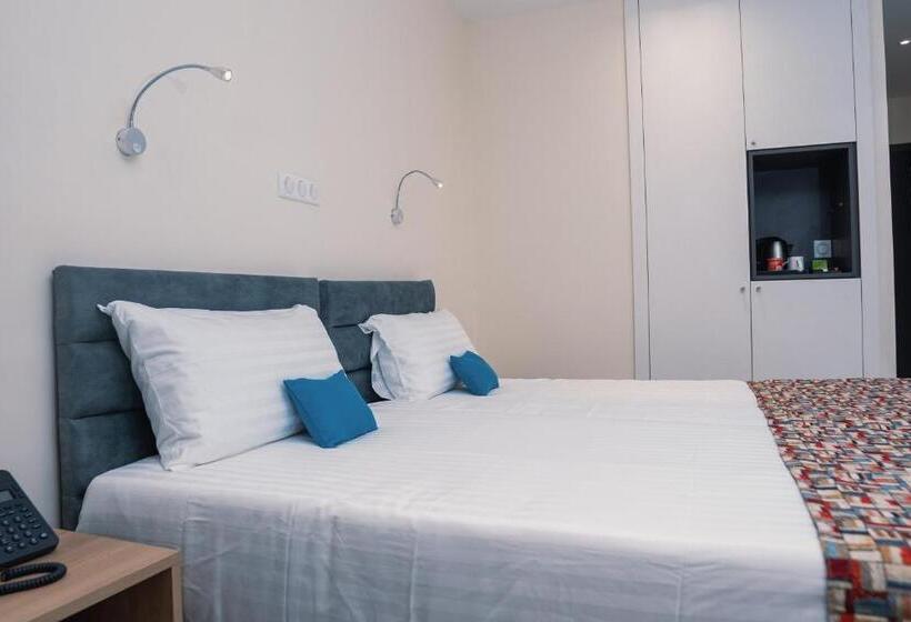 اتاق سوپریور, Al Afifa