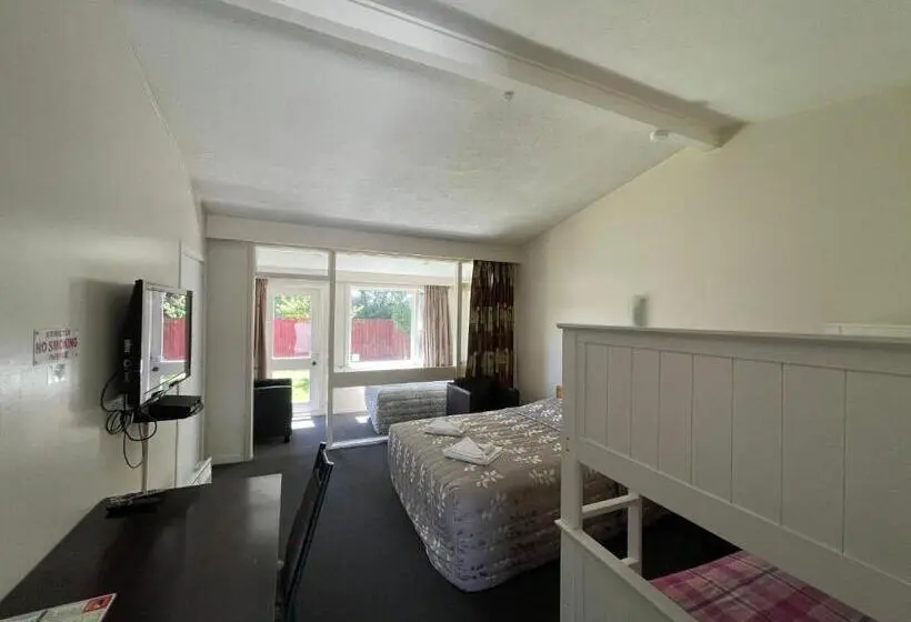 ファミリールーム, Blenheim Road Motor Lodge