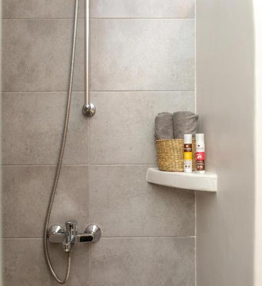 Cameră Familiară, Thea Suites Naxos