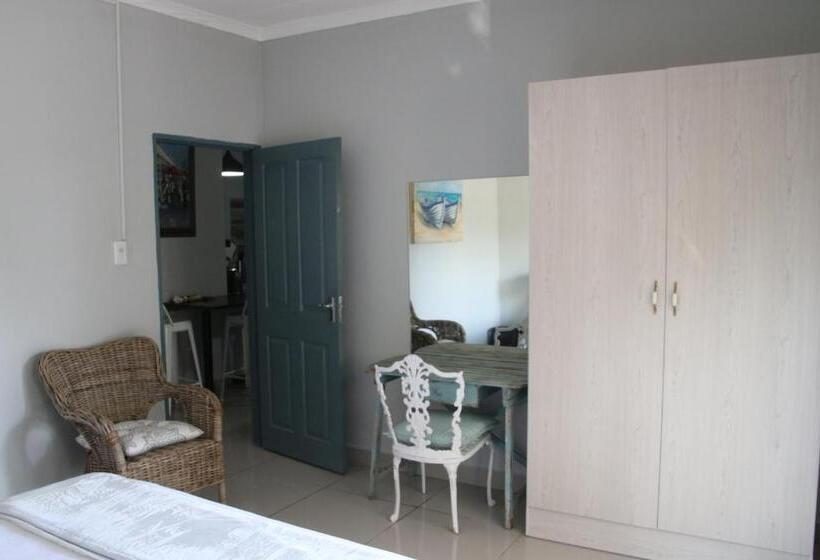 בקתת חדר, Cheese Farm & Lodge