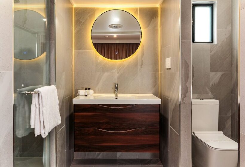 Номер Deluxe, Opal Ridge Motel