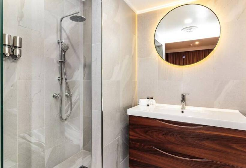 Номер Deluxe, Opal Ridge Motel