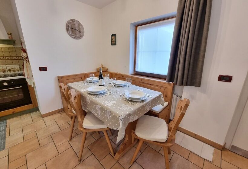 2-Bedroom Classic Apartment, Residence Le Rose