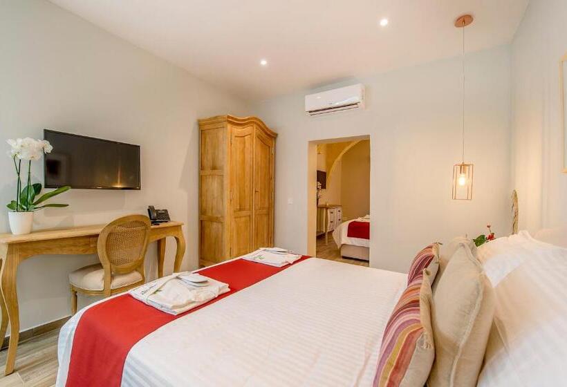 اتاق استاندارد چهار تخته, Viewpoint Boutique Living