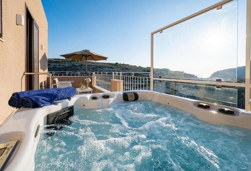 سوئیت با وان آب گرم, Viewpoint Boutique Living