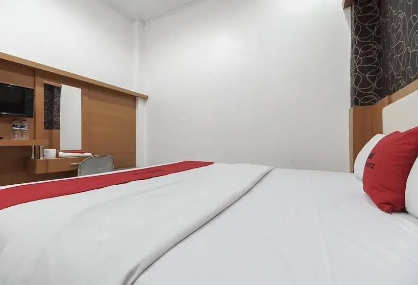 スタンダードルーム, Reddoorz Near Mall Panakkukang 3
