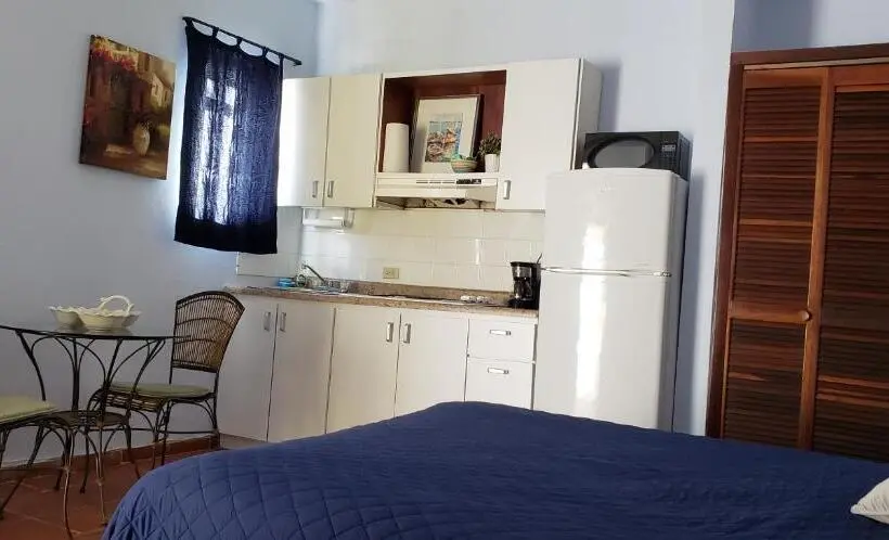 استودیو خانوادگی, Andalucia Guest House