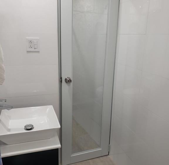 سوییت جونیور, Andalucia Guest House