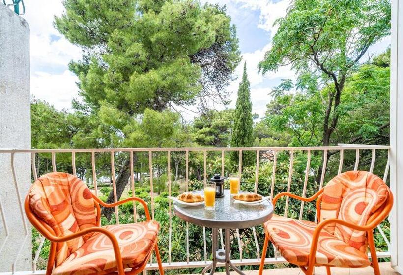 带阳台及侧面海景的标准房间, Apartment & Rooms Papa