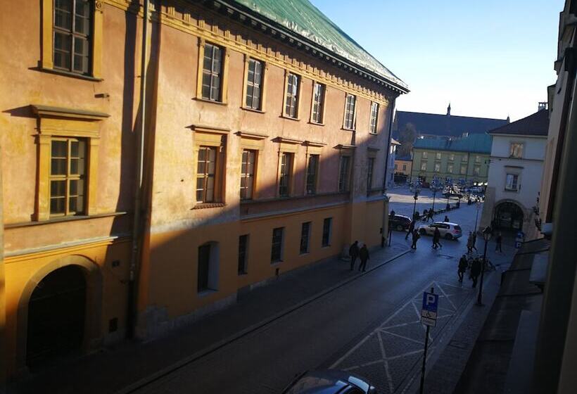 דירת חדר סופריור, Vinfort Apart