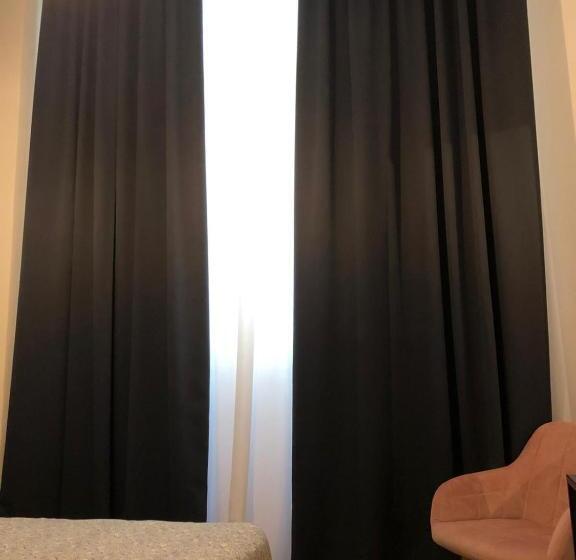 اتاق استاندارد با سرویس بهداشتی مشترک, B&b Trento   Only Self Check In