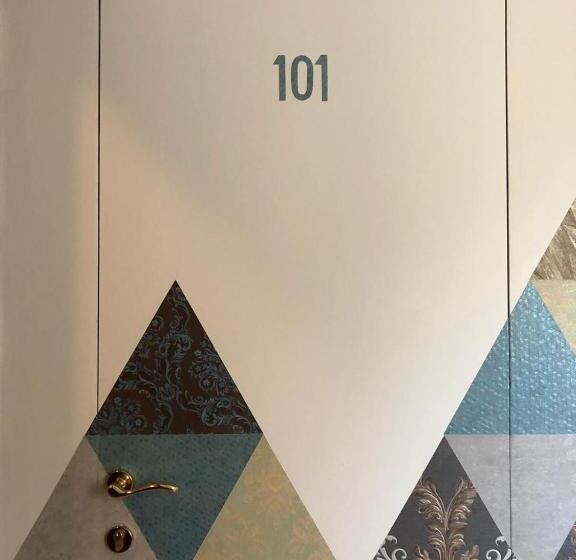 اتاق استاندارد با سرویس بهداشتی مشترک, B&b Trento   Only Self Check In