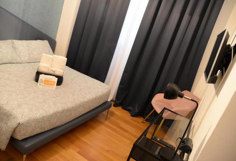 اتاق استاندارد با سرویس بهداشتی مشترک, B&b Trento   Only Self Check In