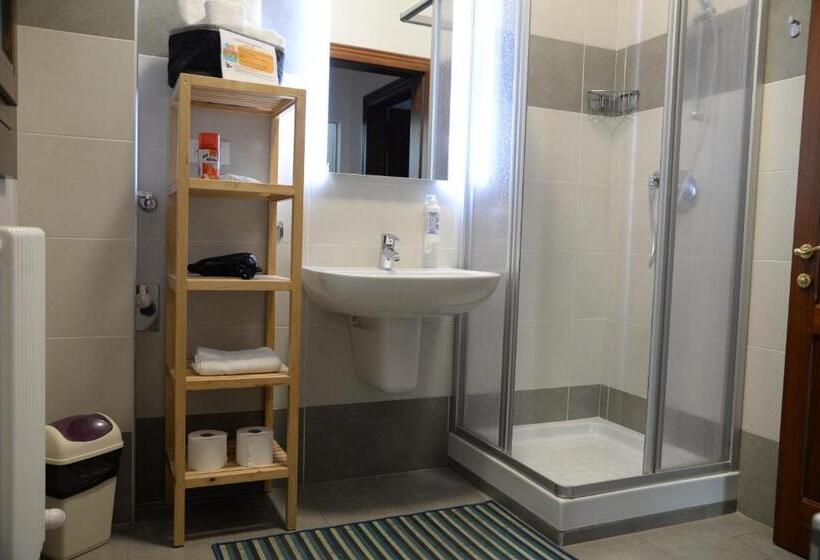 اتاق استاندارد چهار تخته, B&b Trento   Only Self Check In