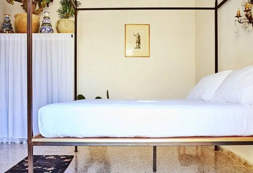 スタンダードシティビュールーム, Casa Scianna Noto