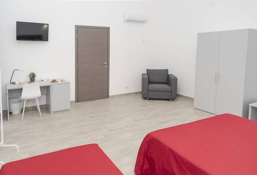 اتاق سوپریور سه تخته, Fladi House Catania