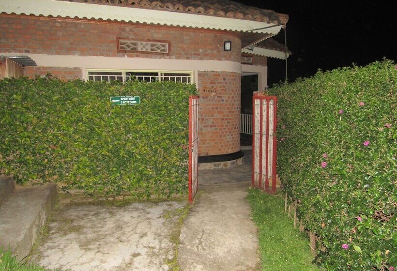 آپارتمان خانوادگی, Rebero Kivu Resort