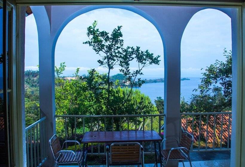 آپارتمان خانوادگی, Rebero Kivu Resort